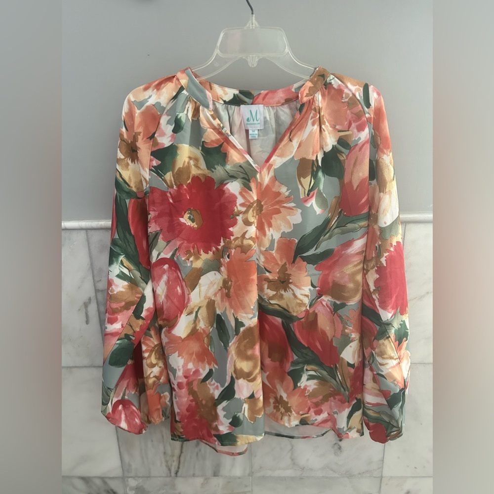 Shop the Mint Fall Floral Blouse Medium Balloon sleeves Autumn